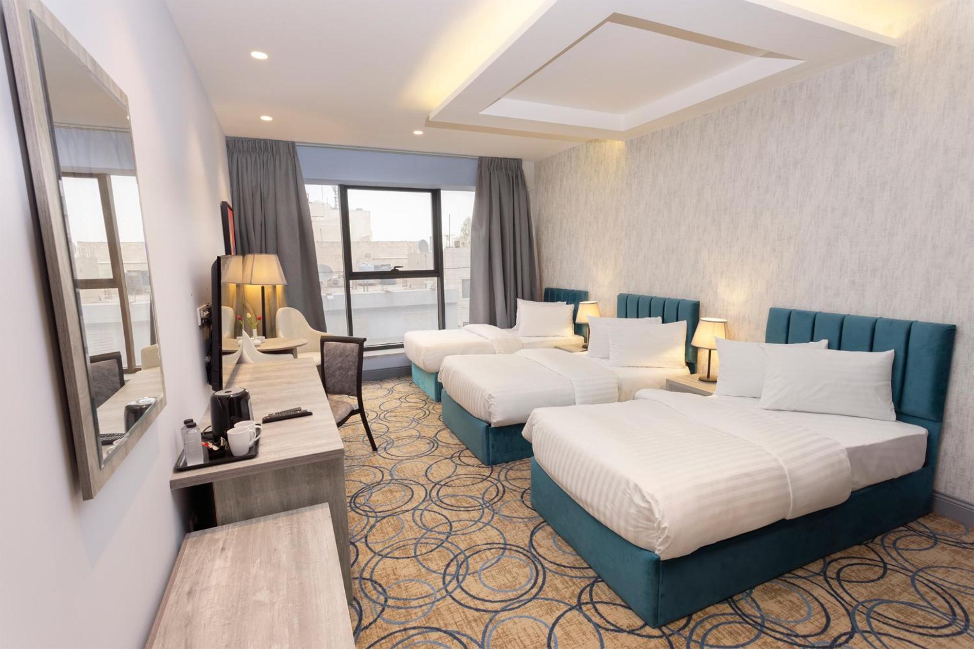 Luxury Palace Hotel Amman Esterno foto